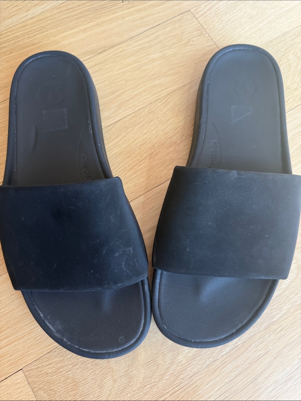 Restful Lululemon Black Slide Sandals